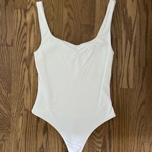Aritzia Babaton Contour Sweetheart Tank Bodysuit
